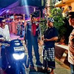 Cegah Kriminalitas Di Parkiran Wisata Batu Bolong Polsek Kuta Utara Lakukan Blue Light Patrol
