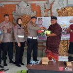 Minggu Kasih Polres Badung Bersama Pecalang Desa Angantaka, Abiansemal