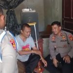 Jenguk Anggotanya Yang Sakit Kapolsek Denpasar Barat Wujudkan Empati Serta Kepedulian