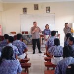 Polsek Dentim Gelar Jumat Curhat di SMP Sila Dharma Bahas Kenakalan Remaja dan Pergaulan Bebas