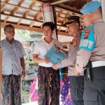 Wujud Empati Ditunjukkan Kapolsek Petang Dengan Melayat Kerumah Anggotanya.