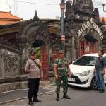 Sinergi Bersama Polsek Dentim, TNI, Pecalang Dan PAM Swakarsa Lakukan Pengamanan Sholat Idul Adha 1445 Hijriah