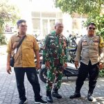 Bhabinkamtibmas Polsek Denbar Bersinergi Dengan Babinsa Amankan ODGJ Yang Meresahkan Warga