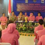 Keakraban Terjalin, Kapolresta Denpasar dan Ketua Bhayangkari Beri Semangat Personel Polsek Kuta Selatan