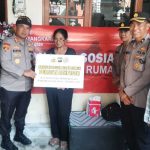 Rayakan Hari Bhayangkara Ke-78 Polresta Denpasar Laksanakan Bedah Rumah 3 Warga