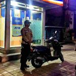 Memastikan Situasi Keamanan Obvit Perbankan, Patroli Biru Polsek Abiansemal Sambangi Bank BRI Unit Mambal
