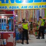 Patroli Biru Polsek Abiansemal Sambangi Pertokoan Warga Guna Cegah Gangguan Kamtibmas