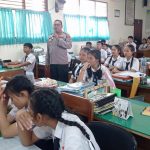 Ajak Pelajar Bijak Bermedia Sosial, Sat Binmas Sambangi SMP N 5 Mengwi .