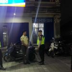Jalin Dialogis Dengan Satpam Bank, Patroli Biru Polsek Abiansemal Beri Pesan Kamtibmas