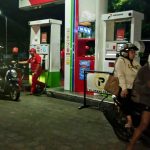 Tingkatkan Patroli Samapta Polsek Mengwi Sambangi SPBU