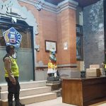 Sambangi Kantor Pemerintahan, Polsek Abiansemal Lakukan Patroli Biru