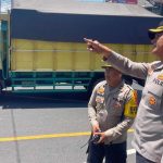 Pantau Pengalihan Arus Lalu Lintas, Kapolres Badung AKBP Teguh Dukung Kelancaran Upacara Adat