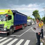 174 Personel Di Terjunkan Dalam Pengamanan Tradisi Perang Ketupat.