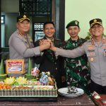 Suprise Sinergitas TNI-POLRI HUT TNI ke-79 dari Kapolresta Denpasar, Kapolres Badung, dan Kapolres Kawasan Bandara ke Kodim 1611/Badung