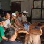 Waka Polsek Kuta Utara Jumat Curhat Dengan Warga Kampung Bunga Tibubeneng.