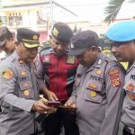 Awasi Aplikasi Judol Kapolsek Mengwi Sidak HP Personilnya