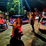 Patroli Biru Polsek Abiansemal Atensi Kegiatan Masyarakat Malam Hari