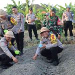 Dukung Ketahanan Pangan Nasional Kapolresta Denpasar Pimpin Penanaman Bibit Hortikultura