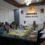 Wakapolres Badung Kompol Prama Terima Tim Monev Divisi Hukum Polri.