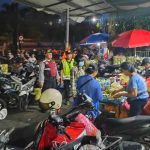 Titip Pesan Kamtibmas, Patroli Samapta Polsek Abiansemal Sambangi Juru Parkir Pasar Tradisional