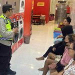 Laksanakan Patroli Dialogis Polsek Denpasar Barat Cooling System Dengan Masyarakat