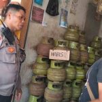 Cek Ketersediaan Gas Elpiji Bhabinkamtibmas Polsek Denpasar Barat Antisipasi Penyalahgunaan Distribusi