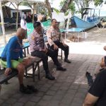 Polsek Kuta Gelar KRYD dan Sambang Warga Diwarung Kopi Pesisir Pantai Sekeh Tuban Antisipasi Gangguan Kamtibmas