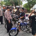 Bhabinkamtibmas dan Kaposyan Desa Ungasan Gelar Patroli Dialogis di Pantai Melasti
