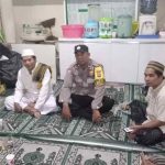 Beri Rasa Aman & Nyaman Beribadah, Bhabinkamtibmas Desa Darmasaba Amankan Sholat Tarawih