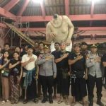 Sambang Kamtibmas Kapolsek Dentim: Dukung Kreativitas Ogoh-Ogoh, Tekankan Ketertiban dan Keamanan