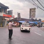 Ciptakan Kamseltibcarlantas, Polsek Abiansemal Gelar Pengaturan Sore Di Titik Rawan