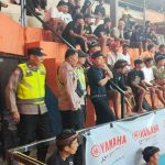 Polsek Klungkung Bersinergi dengan Bakamda  Amankan Turnamen Bola Volly Abdi Winangun Cup III 2025