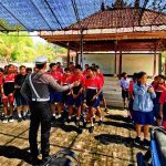 Unit Lantas Polsek Nusa Penida Laksanakan Edukasi Tertib Berlalu Lintas ke Siswa SMPN 1 Nusa Penida