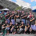Samapta Polsek Nusa Penida Bersinergi dengan Pecalang Amankan ‘Nganyut’