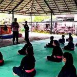 Bhabinkamtibmas Sumerta Kaja Sambangi Dojo Bhakti Negara, Tanamkan Nilai Kamtibmas dan Anti-Bullying