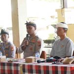 Kapolres Klungkung Gelar Jumat Curhat di Desa Aan, Warga Apresiasi Cepat Ungkap Kasus Pencurian.