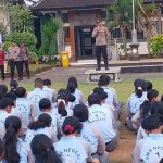 Polsek Dawan Beri Pelatihan Baris Berbaris di SMA Negeri 1 Dawan
