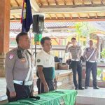 Unit Lantas Polsek Nusa Penida Edukasi Pelajar Soal Tertib Lalu Lintas