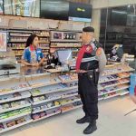 Sambangi SPBU Kapal, Unit Patroli Polres Badung Sampaikan Pesan Kamtibmas