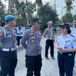 Polsek Nusa Penida Bersama Stakeholder Tertibkan Parkir Liar Di Akses Pintu Masuk Pelabuhan Banjar Nyuh