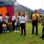 Bhabinkamtibmas Semarapura Tengah Bersinergi dengan Babinsa Amankan Kunjungan Yayasan Santo Yusup