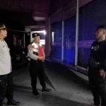 Patroli Subuh, Polsek Mengwi Sambangi Kompleks Pertokoan