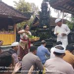Polsek Mengwi Gelar Persembahyangan Tumpek Landep