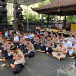 Maknai Tumpek Landep, Polres Badung Laksanakan Doa Bersama di Pura Giri Catur Loka