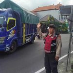 Polsek Abiansemal Maksimalkan Pelayanan Publik Lewat Pengaturan Lalin Sore