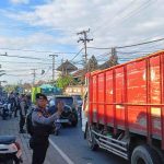 Respons Cepat Polres Badung, Personel Raimas Atur Arus Kendaraan di Titik Padat Mambal