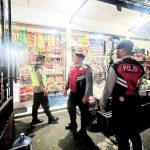 Polsek Petang Tingkatkan Patroli Malam Hari, Wujudkan Kamtibmas Kondusif di Desa Getasan–Carangsari