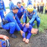 Polres Klungkung Bersinergi dengan BPBD Gelar Latihan Gabungan SAR di Danau Pusat Kebudayaan Bali.