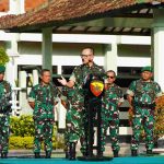 Pangdam IX/Udayana Tekankan Disiplin dan Pembinaan Teritorial di Upacara 17-an