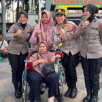 Musik Orkes Melayu Gerobak Dorong Meriahkan CFD Bundaran HI, Polwan Sampaikan Imbauan Humanis